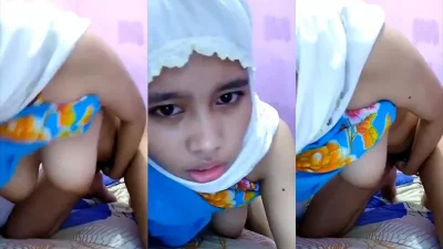 ABG Hijab Colmek Nungging Pengen Didoggy
