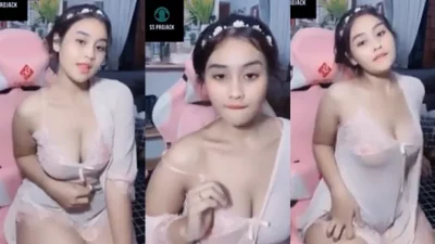 Dara Aulia Lingerie Transparan Live