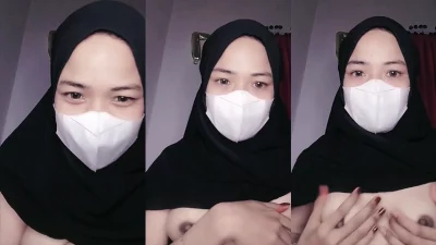 Dedek Hijab Mulai Berani Show Uting