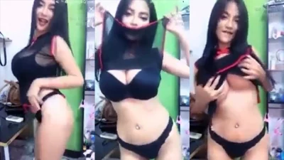 Host Cantik Toge Busana Transparan