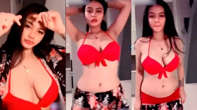 Host Cantik Toge Serba Merah MangoLive