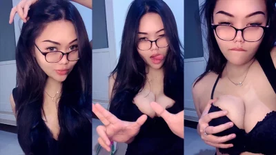 Nayasa Berkacamata Live Hot Full Video