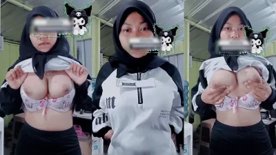 Winnie Hijab Mainin Toket Viral